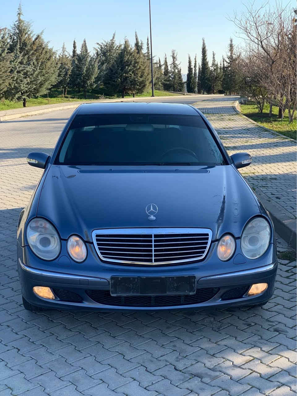 مارسیدیس e٣٢٠ ٢٠٠٣
سه‌یاركه‌ ئه‌وروپییه‌ مه‌نفه‌یست ابراهیم خلیل 
مه‌كینه‌ ٣٢٠ ٦ پستۆن 
په‌ردوه‌ كوشن هیته‌ر . سیدی بۆكس 
بۆیاخ سه‌قف حیزام به‌شه‌رت 
سه‌یاره‌كه‌ كۆدی بۆ كراوه‌ له‌ سلێمانییه‌ 
سعری ٨٢ و مه‌عامه‌له‌
*********** السليمانية, العراق
