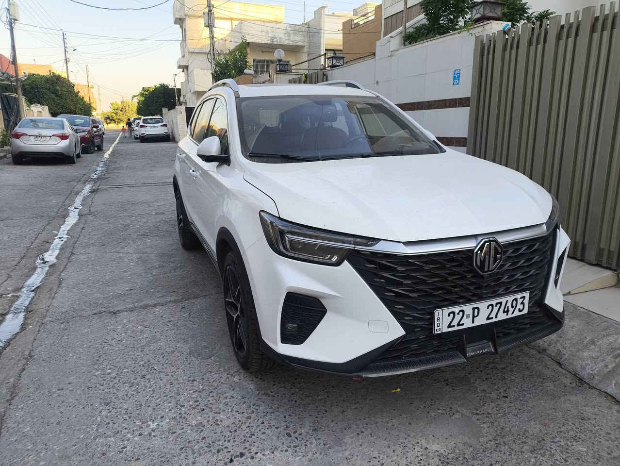 MG RX5 
للبیع، سیارە صفر ماشیە فقط ۲۷۰۰کم، فول مواصفات، دیلوکس، سنتین سیرفس الشریکە مجانی و ست سنوات ضمان
مکان اربیل
السعر 15000$
اتصال واتساپ ***********
