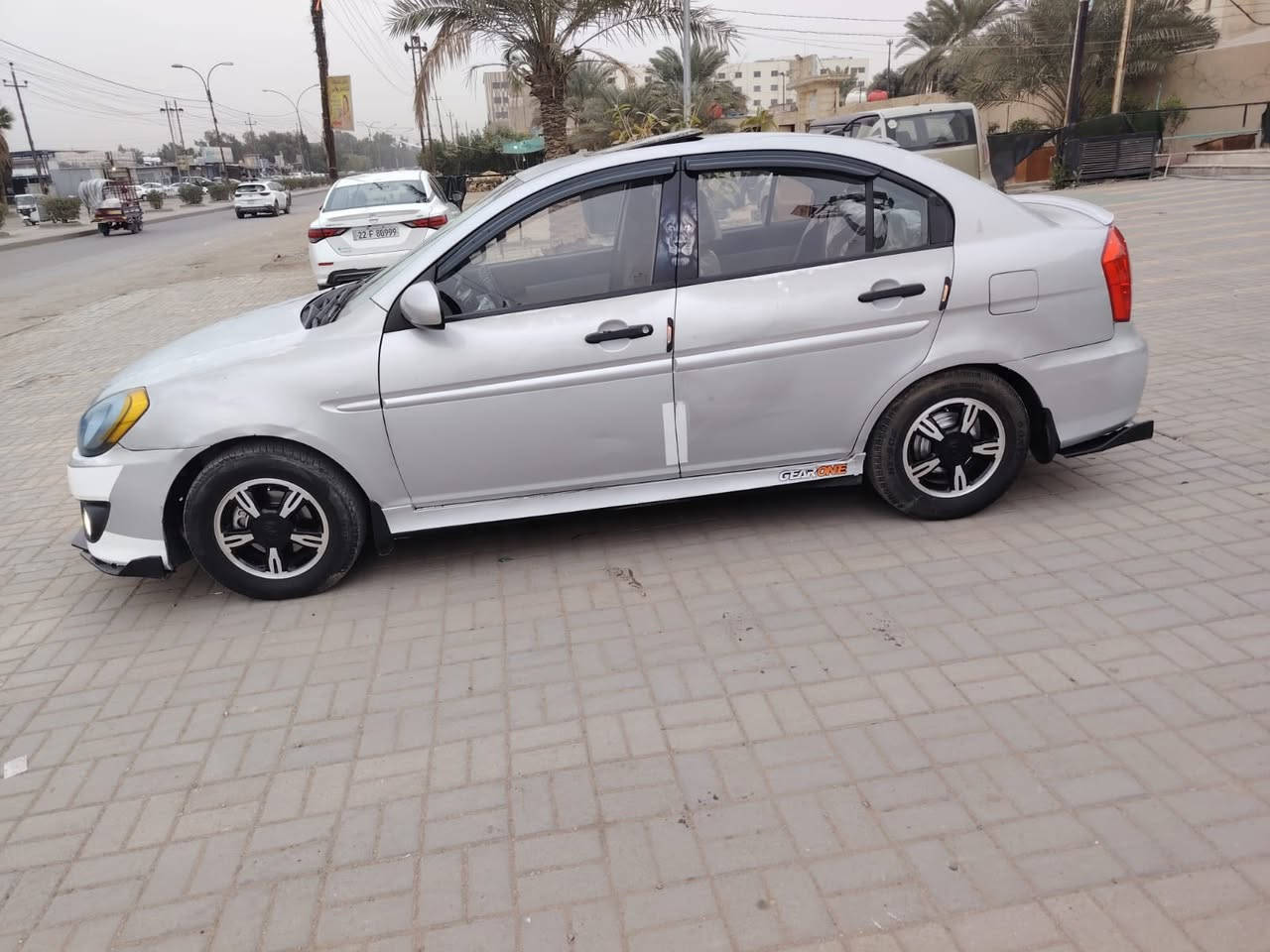 اكسنت فيرنا موديل 2010 /محرك وكير مكفولات صدر امامي وخلفي جديد باتري جديد تاير جديد بيها 4 قطع صبغ ابيع احزام/ فتحه/تدفئه كشن/تحكم ستيرن/حساسات/مري شفط/سياره فول/ رقم هاتف /***********/بغداد الدوره حي الصحه
