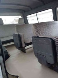 ميسوبيشي باص للبيع موديل 2004سياره نظيفه خير من الله مابيه نقص السعر 6...