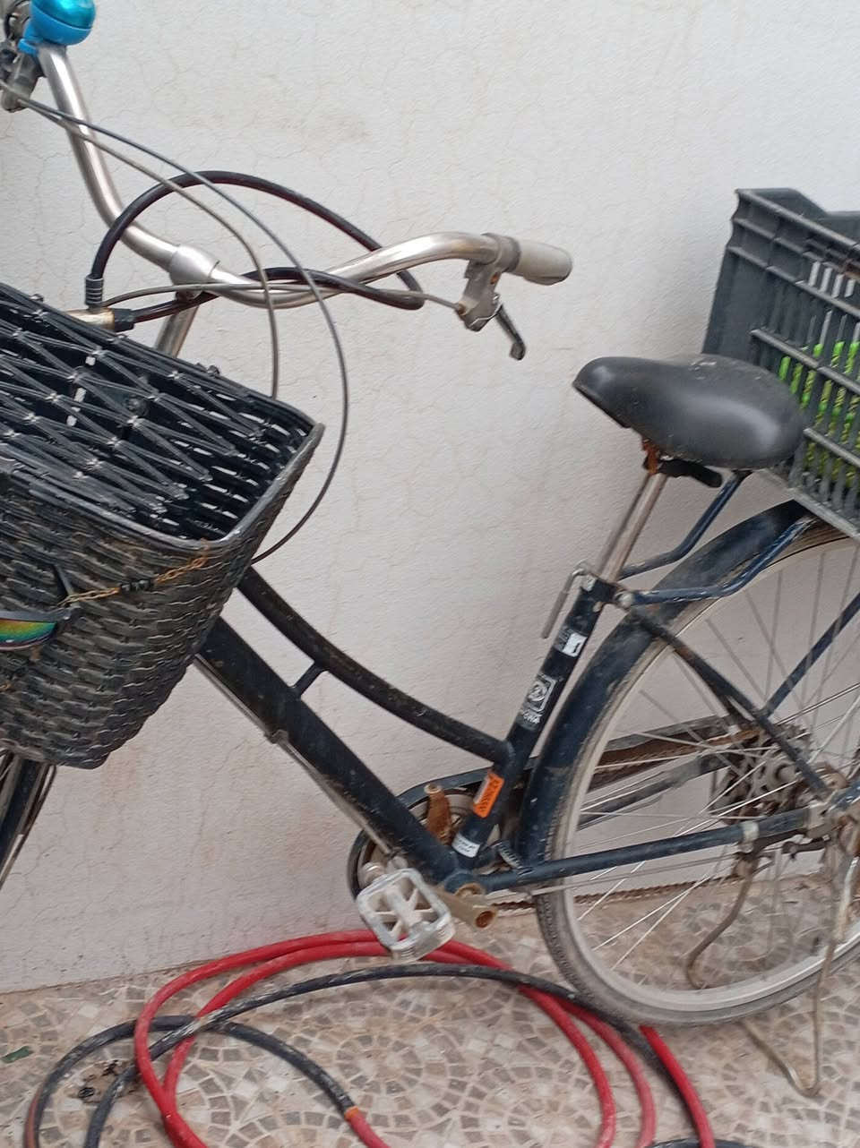 باسكل للبيع الحجم 27 السعر 60 الف
مكان حي الانتصار شارع 60
للتواصل ***********
