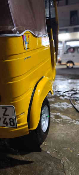 السلام عليكم تكتك مديل 20 للبيع مصبوغة جمالية فقط بدون اي ضربه رقم بغداد تحويل ثاني يوم التكتك خير من الله جاهزه م̷ـــِْن كلشي كبل لشارع السعر 7 وبيها مجال لشراي  مكاني الدوره ابو دشير اي استفسار اخر الاتصال ***********
