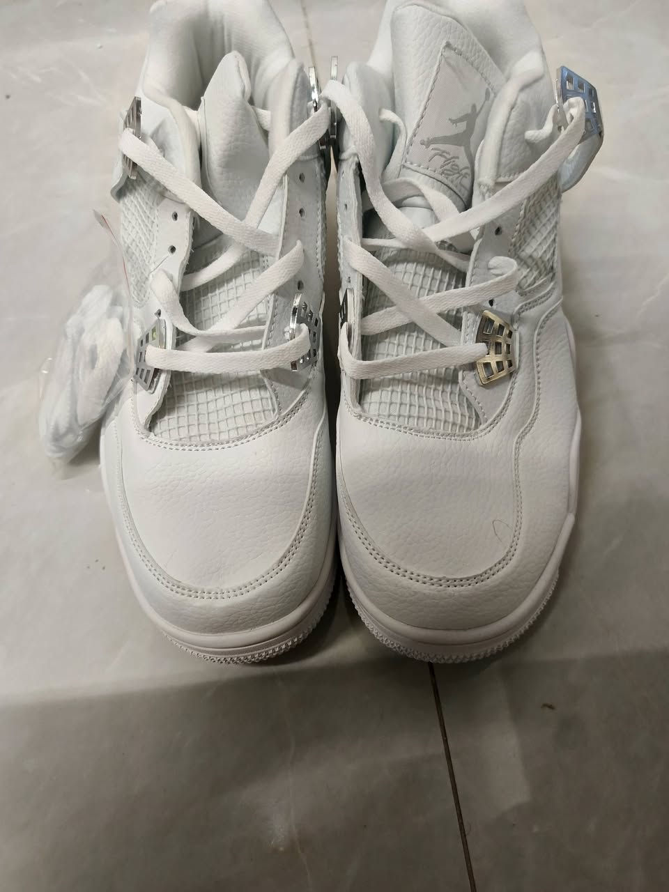 حذاء جوردن رياضي قياس 45 اصلي باركود كما موضح في الصورة


**إذا كنت صاحب هذا الإعلان وتريد حذفه لأي سبب، رجاءا أرسل رسالة إلى الدعم الفني**