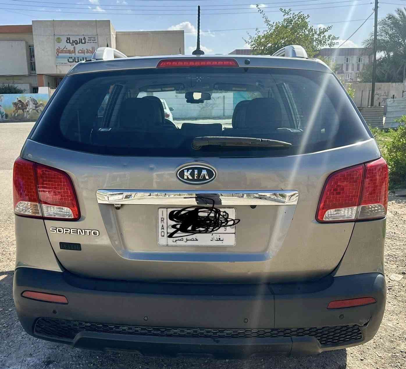 ‏السلام عليكم ورحمة الله وبركاته
سورنتو فيراني 
موديل 2013
7 راكب 6 سلندر 
بدون ايرباك وارد امريكي 
رقمها مشروع وطني بغداد.
السيارة في بغداد
السعر 13500 دولار
***********
