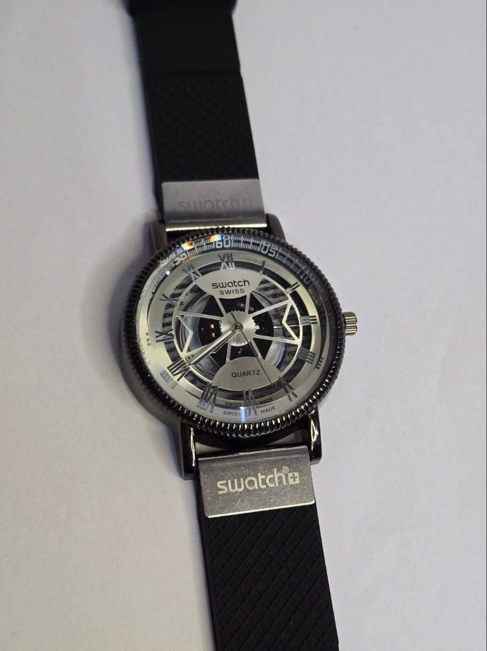 ساعة من ماركة سواجSWATCH وارد اوربي 

تحفة فنية 
مكينة كوارتز 
ميناء والكيس سكلتون مميزة وارقام لاتيني
زجاج ياقوتي معدني ضد الخدش 
مقاومة ماء وغبار 
سير ربل طبي ضد البكتيريا وتجمع الاوساخ 
القطعة مختمة بالكامل 

السعر :-20 الف ع اول تم 
للحجز والاستفسار يرجى مراسلة الصفحه


**إذا كنت صاحب هذا الإعلان وتريد حذفه لأي سبب، رجاءا أرسل رسالة إلى الدعم الفني**