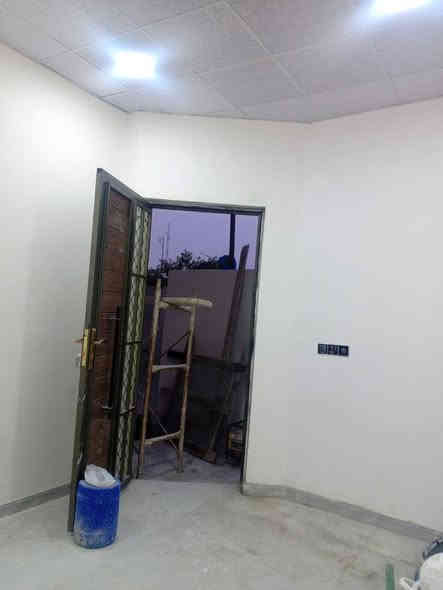 السلام عليكم ورحمه الله وبركاته تحيه طيبه يعلن مكتب عقارات النور الذهبي عن توفر لدينا بيت للبيع مساحه ١٠٠م ابي الخصيب ابو كوصره وقف سني يحتوي على غرفتين نوم وصاله ومطبخ وديوان صحيات لبيت صب كونكريت قرب سنتر طاهه وقف الرض مسجله بناء جديد سعر ٥٥ مليون وبيهه مجال زياره المكتب ابو الجوزي مجاور معمل الجابري للسخانات نستقبل كافات العروض العقاريه البيت تسليم مفتاح *********** ***********
