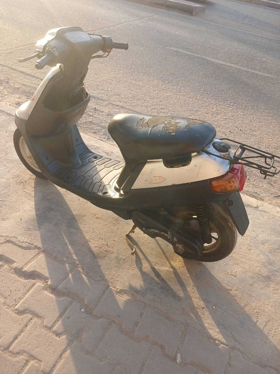 سلام عليكم بطه للبيع
دراجه حلوه 
مجفته مره وحده 
كهربايات شغاله 
سعر ٢٢٥
مكاني مقابل كراج الموحد 
***********
