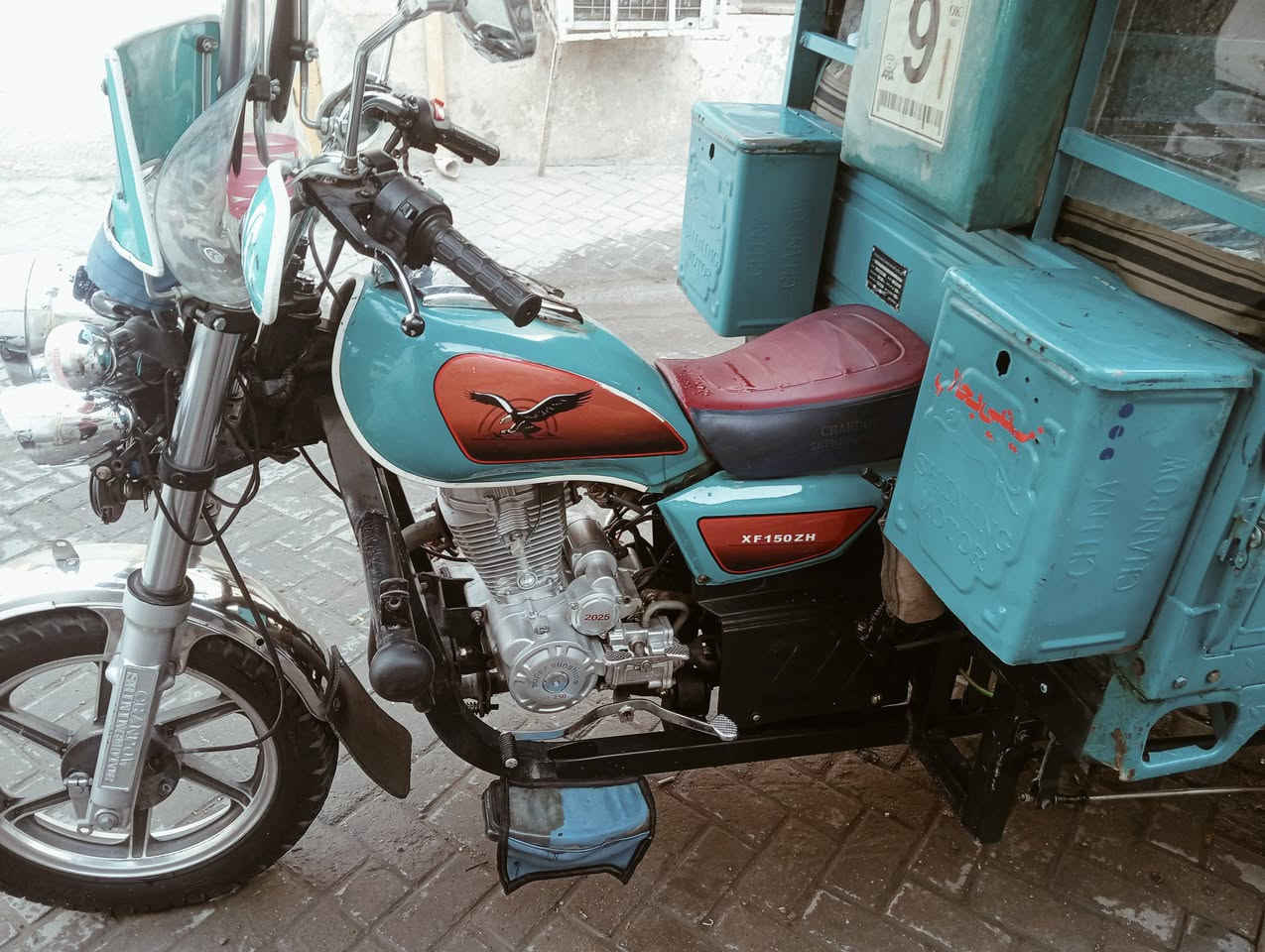 السلام عليكم ستوته صقر موديل 23جديده وبيه محرك 25مكفوره سنويه ورقام انكليزي كامله وجاهزه ***********مكان بغداد مدينه الصدر السعر 3500ثلاث مليون ونص وبيه مجال
