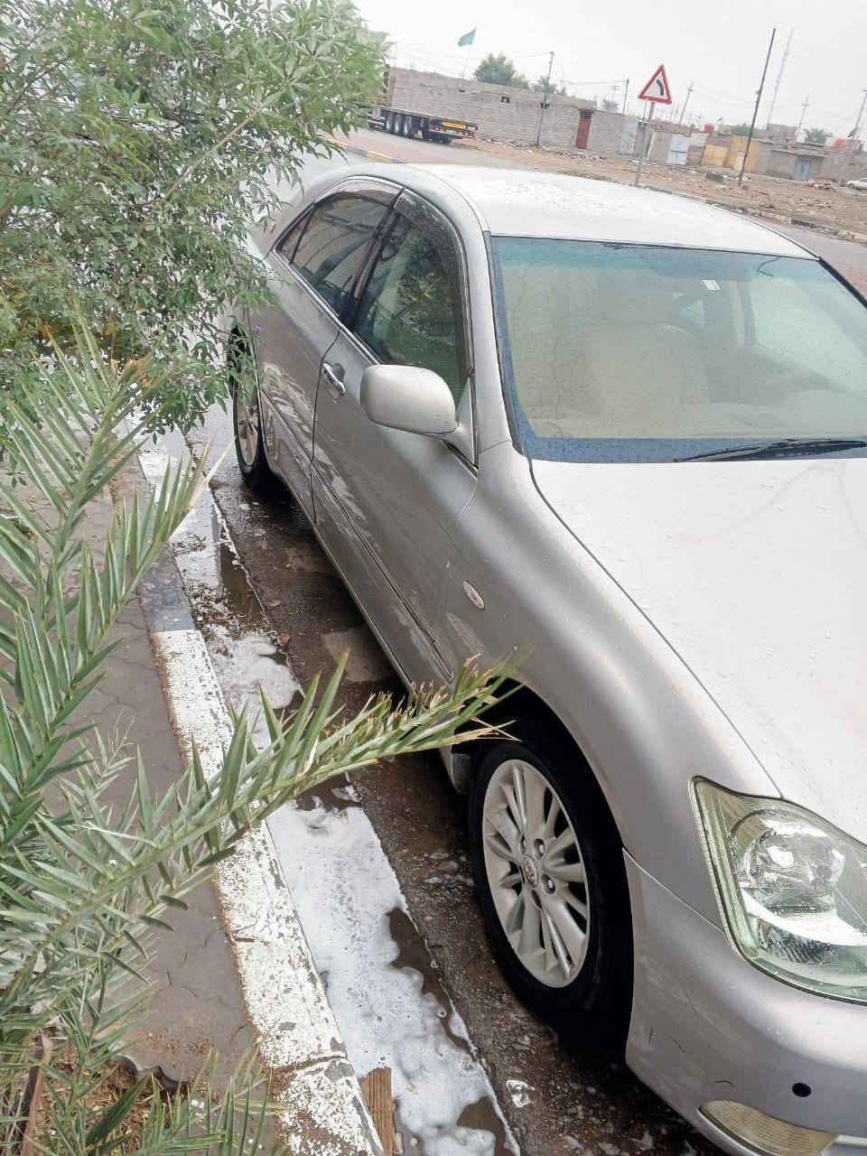 السلام عليكم 
شاهينه دكمتين لون بحري 
السياره دخول جديد جديد بصمه 
كصه جنطه 
شخط ما بيها 
كامله من كلشي 
غرفه جديده 
تخم تاير جديد 
***********
***********
العنوان البصرة 
السعر ٤٢ البصرة, العراق
