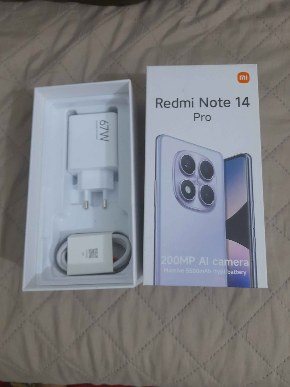 شواحن اصليه مال  اجهزه كارتون ضمان للبيع 
السعر حسب الواط شراي يتصل متوفر 120 واط 90 واط 67 واط 45 واط 33 واط شراي يتصل *********** عمارة, ميسان
