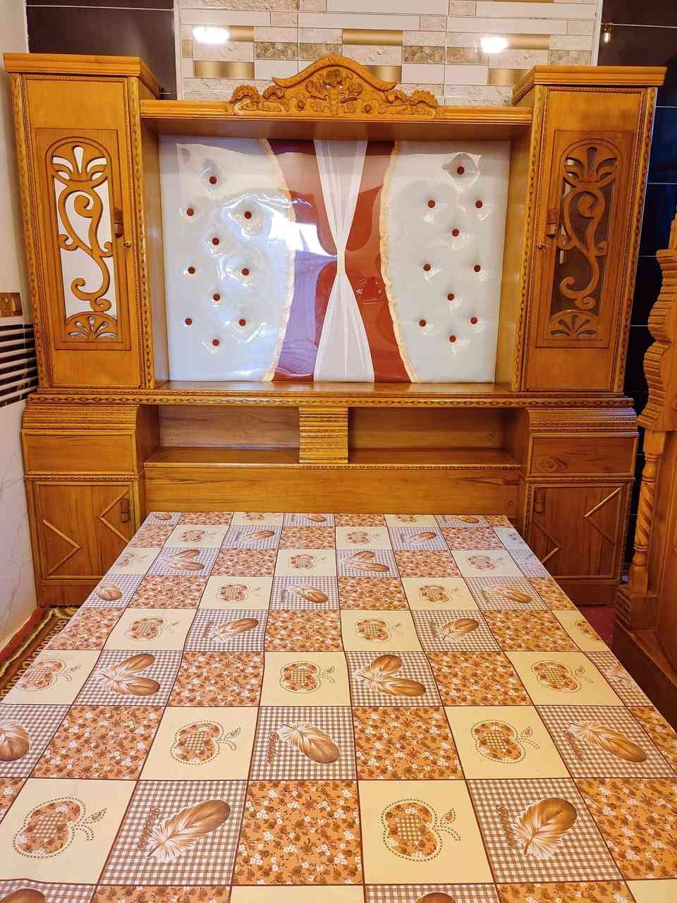 غرفه للبيع ام مسرح ام السته طابقين ملحق تزكام داخل وخارج صاج زاويه كنتوريه طابقين ملحق ضخمة كلش حلوه وجديده المكان ديوانيه حي عسكري الاتصال على هذا الرقم  *********** وتساب
***********
