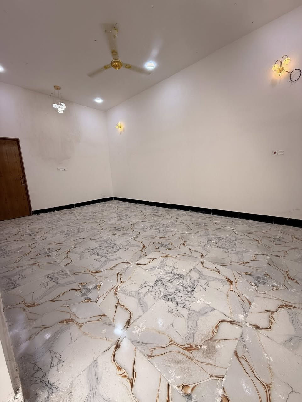 ‏ أحبتي المتابعين توفر بيوت  عدد 2سكن كل بيت  210 متر  ابي الخصيب  العوجة  ((*********** ))
((***********))  
السعر (( 105وبي مجال )) ((سهم بالطابو ))

يحتوي //على حدايقة وكراج كبير  ￼

غرف 3 
صالة 2 
ديوان كبير  
صحيات داخلي وخارجي 

#عقاراتالبصره #شعبصيني_ماله_حل #مشاهيرتيكتوك #جنس_العقار #العقارات_للبيع #مشاهيرالعراق #مشاهيرفيسبوك #المطيحة #الجزائر #عقاراتي #احبكم  #احبك
