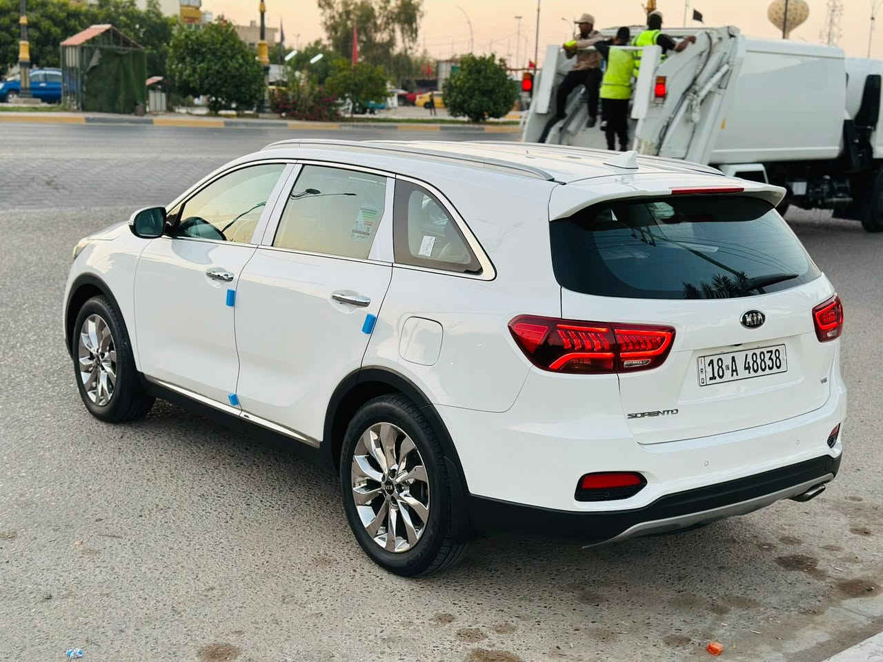 السلام عليكم سورنتو 2020 خليجي رقم بابل الدولي مكفوله من كلشي ماعده بارد بصيط موضح سونار مرفق بصور جاهزه من كلشي مكينه كير حداديه تبريد تخم تاير مكينه 6سلندر 7راكب 3قطع تبريد مواصفتها شاشه كامره بصمه بصمه أبواب جنطه كهربائيه كشن كهرباء  ويل كروم كشنات جلد تحكم مري مري شفط تحكم مقود فول ماعده البنراما مكاني كربلا المقدسه 
السعر 233 مجال قليل 
بيع فقط بدون مراوس 
***********
