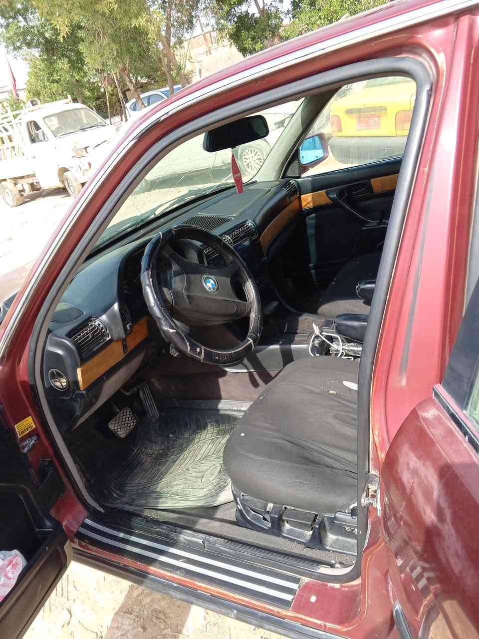 لبيع كير و محرك و تبريد شغال كهربائيات مكفوله بيه فقط صبغ لجماليه مكفوله من الضربه بيع مستعجل30 ورقه قفل شرط مداور الاتصال فقط مكلف للنشر ***********
