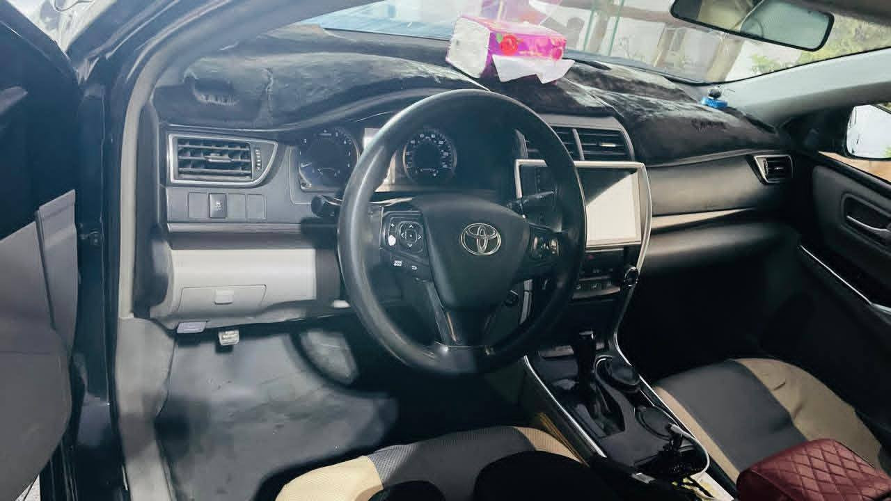 للبيع كامري ٢٠١٧ السيارة حلوه ومال بيت للجناي محرك ٢٥٠٠ كير ومحرك خير من الله السعر ١٣٥ وبيه مجال للشراي واعتذر عن المرواس والقسط هاتف ***********وا *********** تفاصيل أكثر داخل الصور
