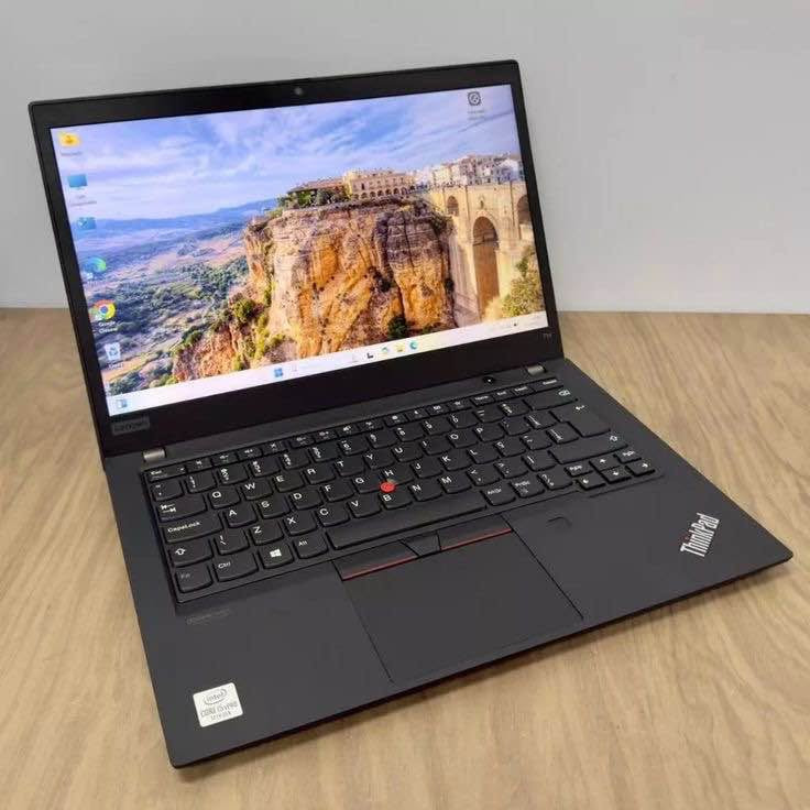 المواصفات:
💻 المعالج: Intel Core i5 جيل 13 (1335U) حديث وقوي.
💾 الرام: 16 جيجابايت DDR4.
💽 الهارد: 512 جيجابايت SSD NVMe سريع جداً.
🖥️ الشاشة: 14 بوصة دقة عالية FHD مضادة للانعكاس.
مع ملحقات هارد 2T مع جوسك اكس بوكس مع كيبلحد البصرة, العراق


**إذا كنت صاحب هذا الإعلان وتريد حذفه لأي سبب، رجاءا أرسل رسالة إلى الدعم الفني**