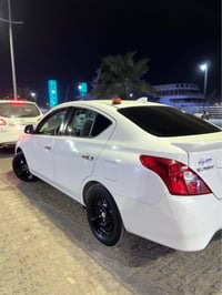 صني هندي • ٢٠٢٤ • ٣٠٠٠٠