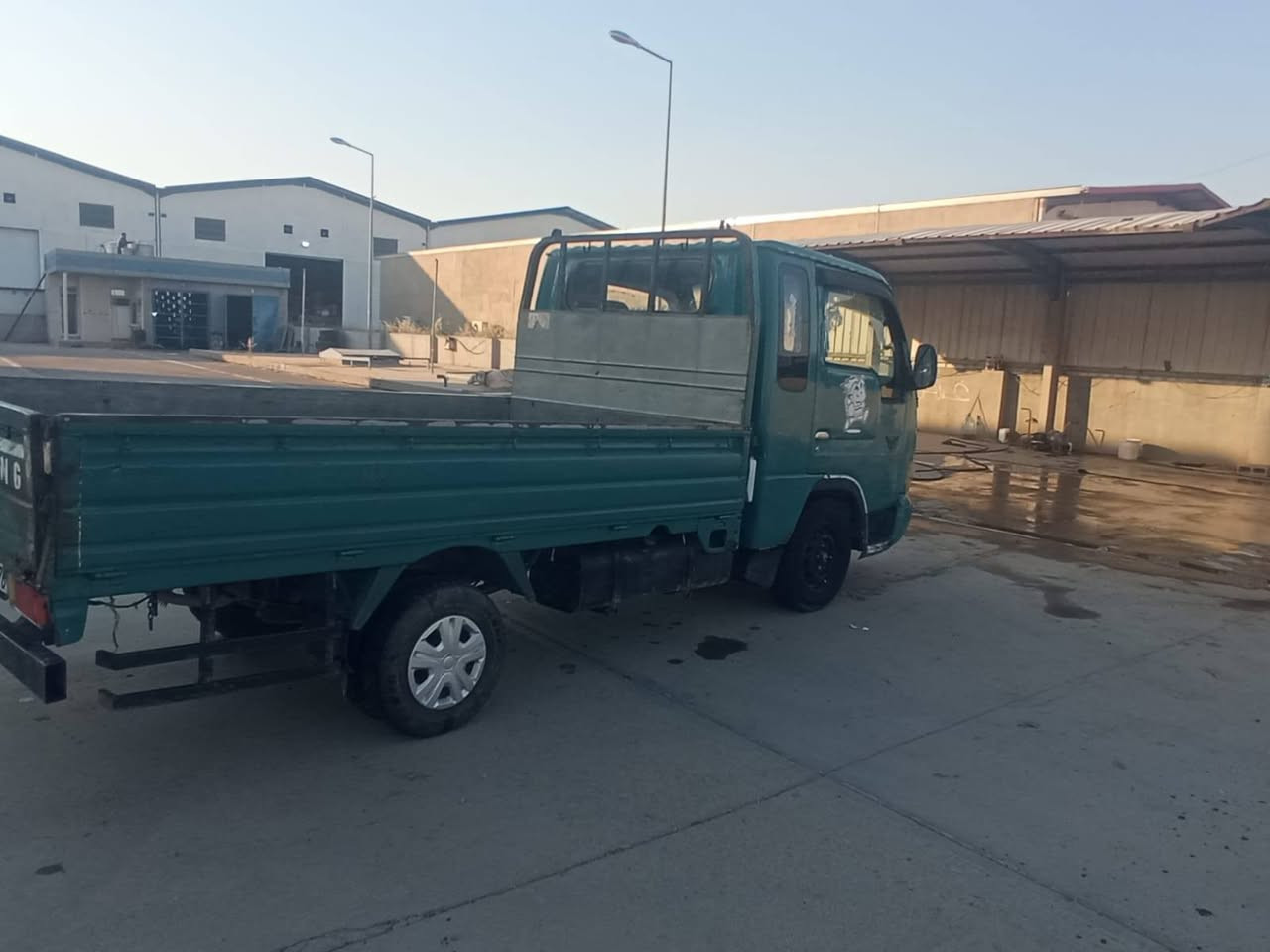 سامسونك للبيع موديل2000محرك وبم ونوزل تعمير جديد رقم دولي لاصبغ ولا ضرر سياره مال شقل وباقي التفاصيل اتصل ع  ***********
