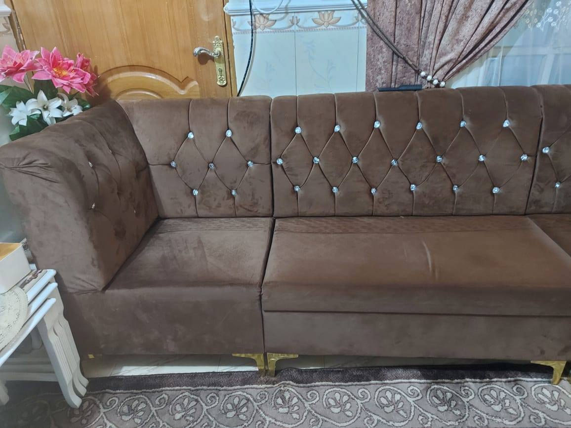 السلام عليكم ديوانيه للبيع نظيف جدآ السعر ٢٥٠ وبي مجال مكاني كربلاء ملحق الفارس للإستفسار ***********
