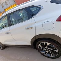 توسان مديل 20 خليجي مكفوله ماعده رصعات باب الصدر ولخفه جوه و ممبينات ر...