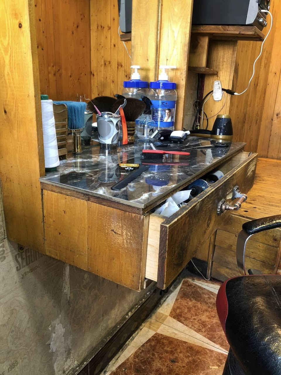 ميز حلاقه ٣ قطع الواحد ع ٤٠ الف
بغداد الشعله


**إذا كنت صاحب هذا الإعلان وتريد حذفه لأي سبب، رجاءا أرسل رسالة إلى الدعم الفني**