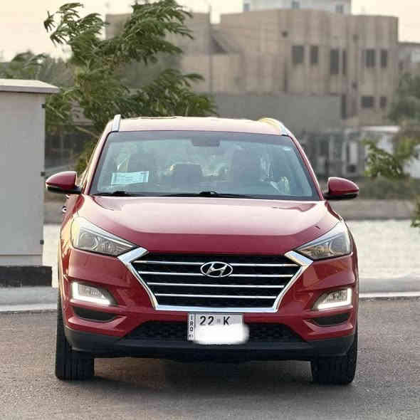 هيونداي توسان 2019 خليجي عل شرط بوضع ( الزيرو ) 
السياره كفاله عامه من كولشي ماشيه 34 الف 
عل ايده شخص فقط يعني جديده لوك السياره مامتعوبه 
المواصفات 
ويل 19 
تحكمات استيرن 
شاشه اصليه 
كامره خلفيه 
محرك 2000 دوش
دبل لد امامي 
مري شفط وترحيب 
نضام تزحلق 
مخارج اواكس 
دشبول شاشه 
نضام ايكو 
رقم اربيل بسمي سنويه وهزه لل 2030 جديد كله 
مكان السياره بغداد
رقمي ***********
