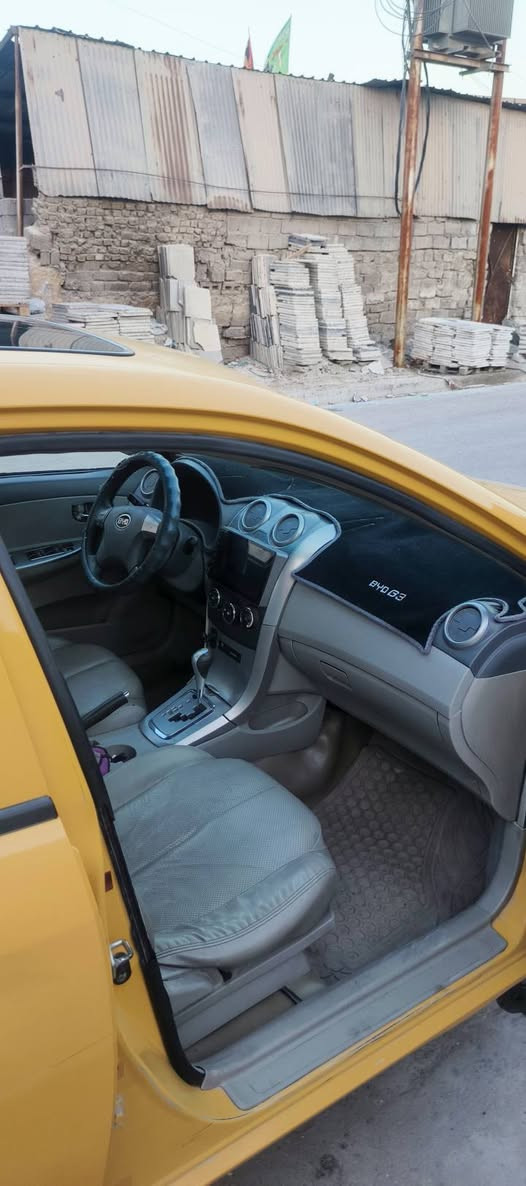 السلام عليكم
BYD جي 3

مكينه وكير كورلة 

السعر 48

***********

بغداد
