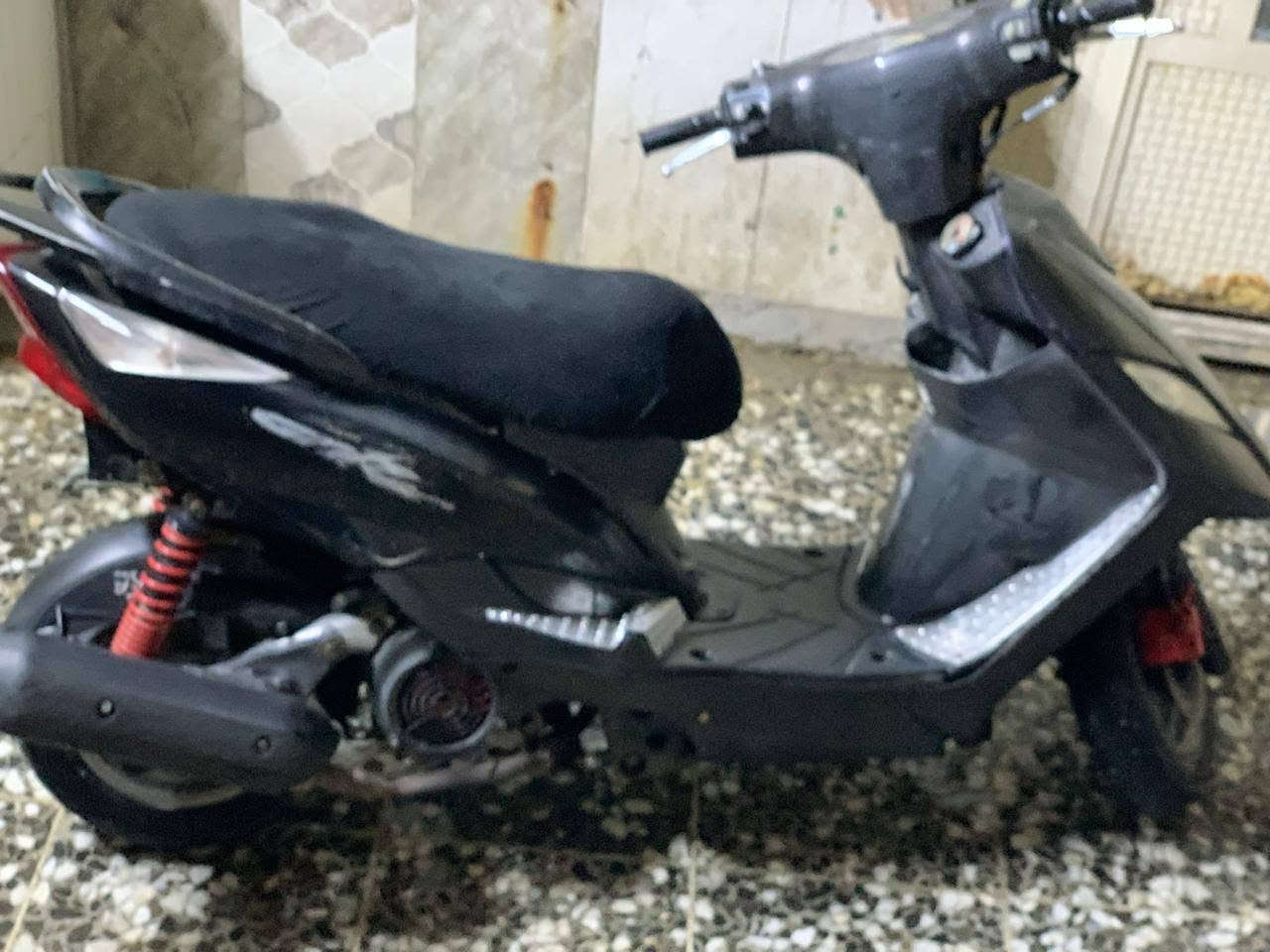 ماكس ثعلب كابريتر شلعة ومعدل قوية دراجة جاهزة سلف وهندر كل الكهربائيات شغالةمكاني بغداد حي اور السعر 250وبية مجال / ***********
