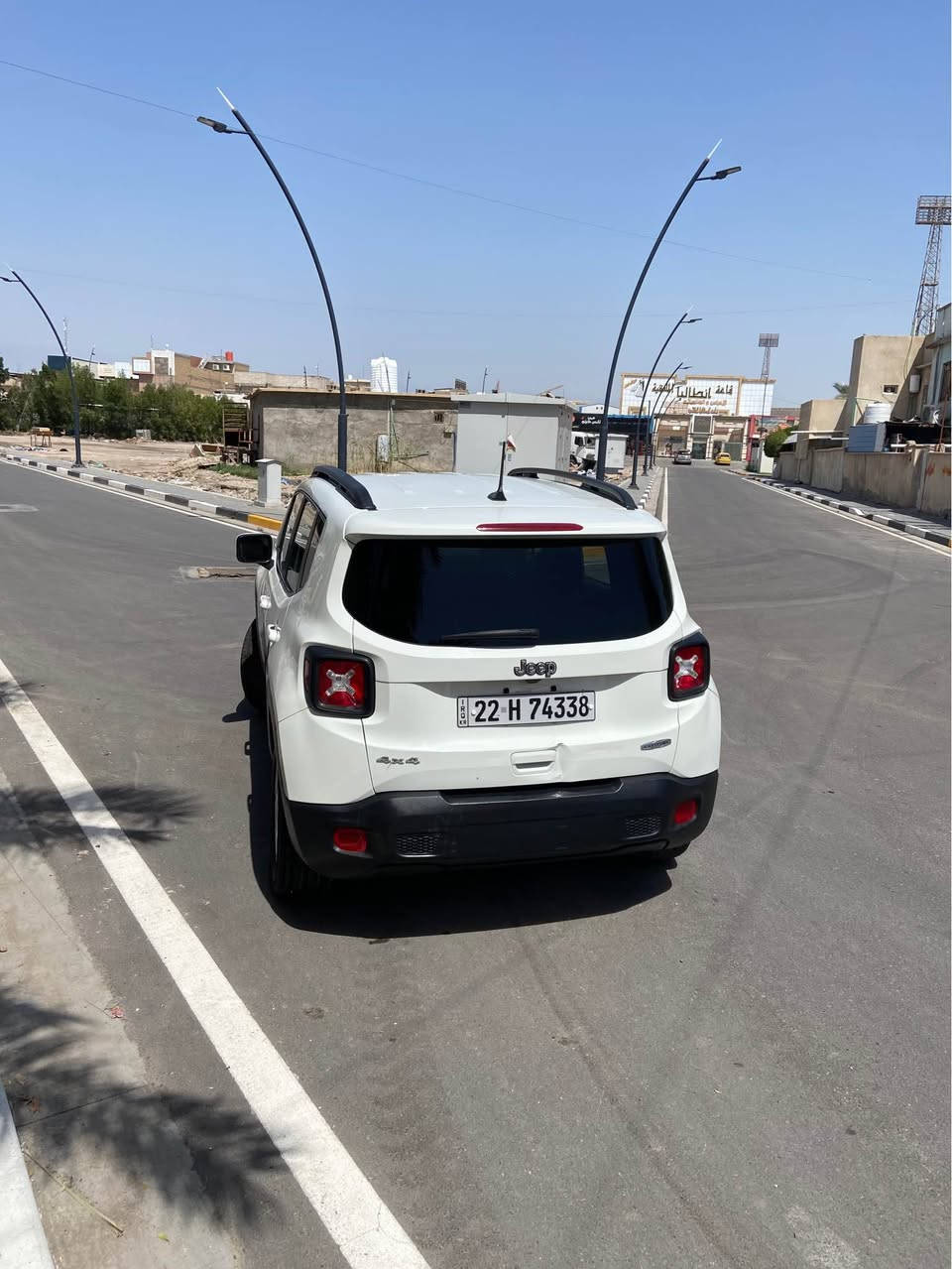 سلام عليكم للبيع جيب رنكيد. موديل 2020 وارد امريكي ضربته جاملغ وباب  بدون دواخل رقم اربيل باسم شركه تريد تحويل تريد وكاله  جاهزه من كلشي. اي نقص ما بيه  تبريد حداده مكينه كير كفاله  السعر117وبيه مجال حك الجيه العنوان  دور المحاربين   للاستفسار *********** البصرة, العراق
