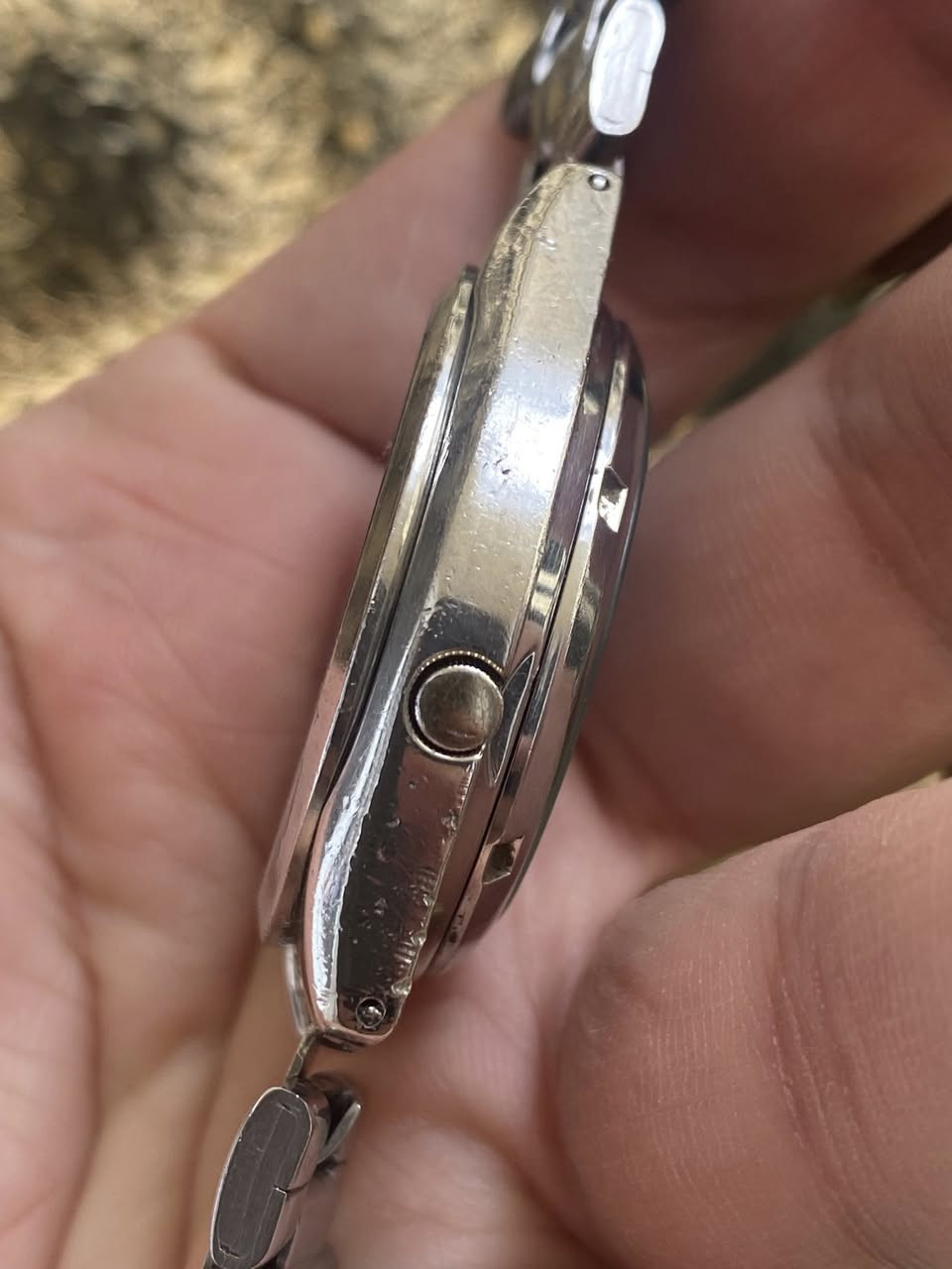 السلام عليكم 
سيكو 5
ياباني اصلي 
مينة مميزة
ماكنة كشف ٢٣ حجر 
زجاج مقاوم للخدوش 
ستانلس ستيل بالكامل 
بلادية بالكامل 
سير واسع 
القطر ٣٧
السعر ١٠٠ الف 
يوجد توصيل لجميع المحافظات 
***********
