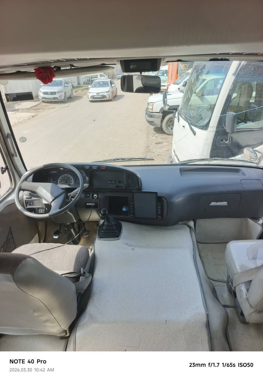 السلام عليكم كوستر ناصية موديل 2014 رقم شمالي 
تحويل ثاني يوم تبريد محور كير محرك أكسل كفاله بشرط  السياره بيه صبغ  بطويلة  العنوان بغداد المدائن سعر 280وبيهة مجال وعليهة غرامات  للاتصال ***********
