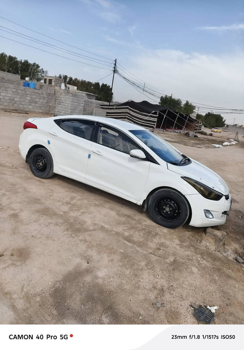 ابيع مستعجل الانتره2014 خليجي

مكفوله من الضربه بيها صبغ رشات اثر تكشير 
محرك 1600 دوش وكير كفاله
حداديه جديده
تبريد ثلج 
موصفاتها 
كامره خلفيه 
شاشة بلادي
تحكمات جهتين 
اشاير بالمري 
تخم ويل جديد 
تخم تاير جديد
السياره بسمي
سعرها (93)
مكانها البصره الزبير 
رقمي ***********
