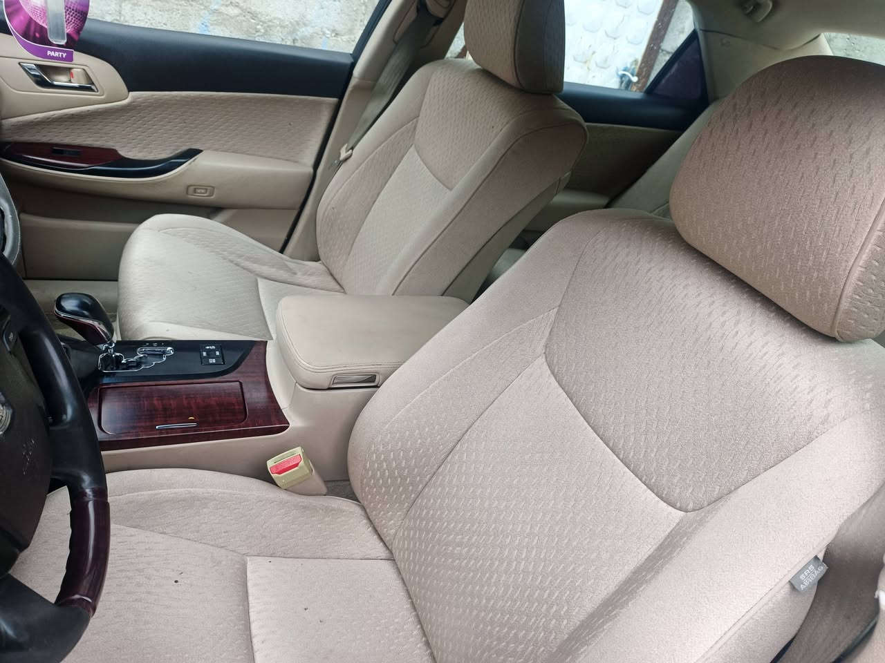 ئەم شاهینە بۆ فرۆشتن مەکینە بچوک گێر گەورە موسەو سێ دوگمەیەو  سەدو هەشتایە ئەگەر موشتەرین پەیوەند بکەن بۆ ئەو ژمارە***********
