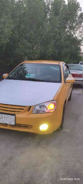 السلام عليكم ورحمه الله اخوان كيا سبكترا موديل 2006نضافه كدامك خير من الله تبريدحدايه صدر سياره علئ ايدي متعوب عليها مصفره هيئه وغرامه والبحث مالتها جديد بوجهك للشارع تخم تاير ابو الخط لايتات بكات راديتر كمبريسر  شاشه كبيره وكامره دواره كلهن ذني جدد السياره ب اسمي رقمها بغداد بيع مستعجل رقم الهاتف ***********متواجد علئ الفيس والوتساب بس اتصالك خلي معقول اخي الصبح او العصر جزاكم الله بالخير
