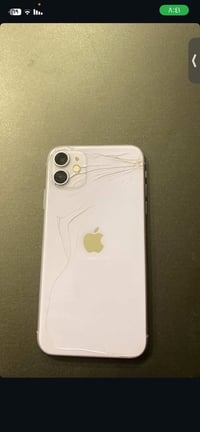 آيفون ١١ • ١٢٨ • الضهر مكسور