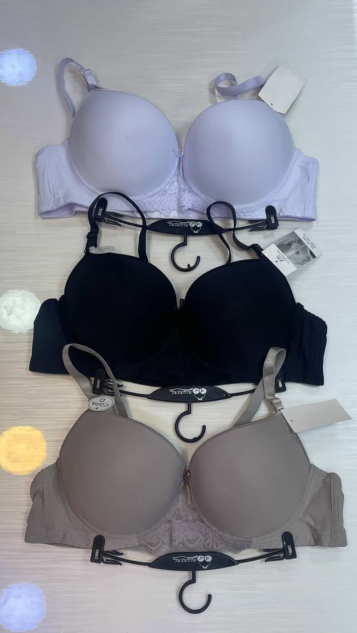 ستيانات موديلات 
اسفنجه وحده بعظم ✔️🌸


**إذا كنت صاحب هذا الإعلان وتريد حذفه لأي سبب، رجاءا أرسل رسالة إلى الدعم الفني**