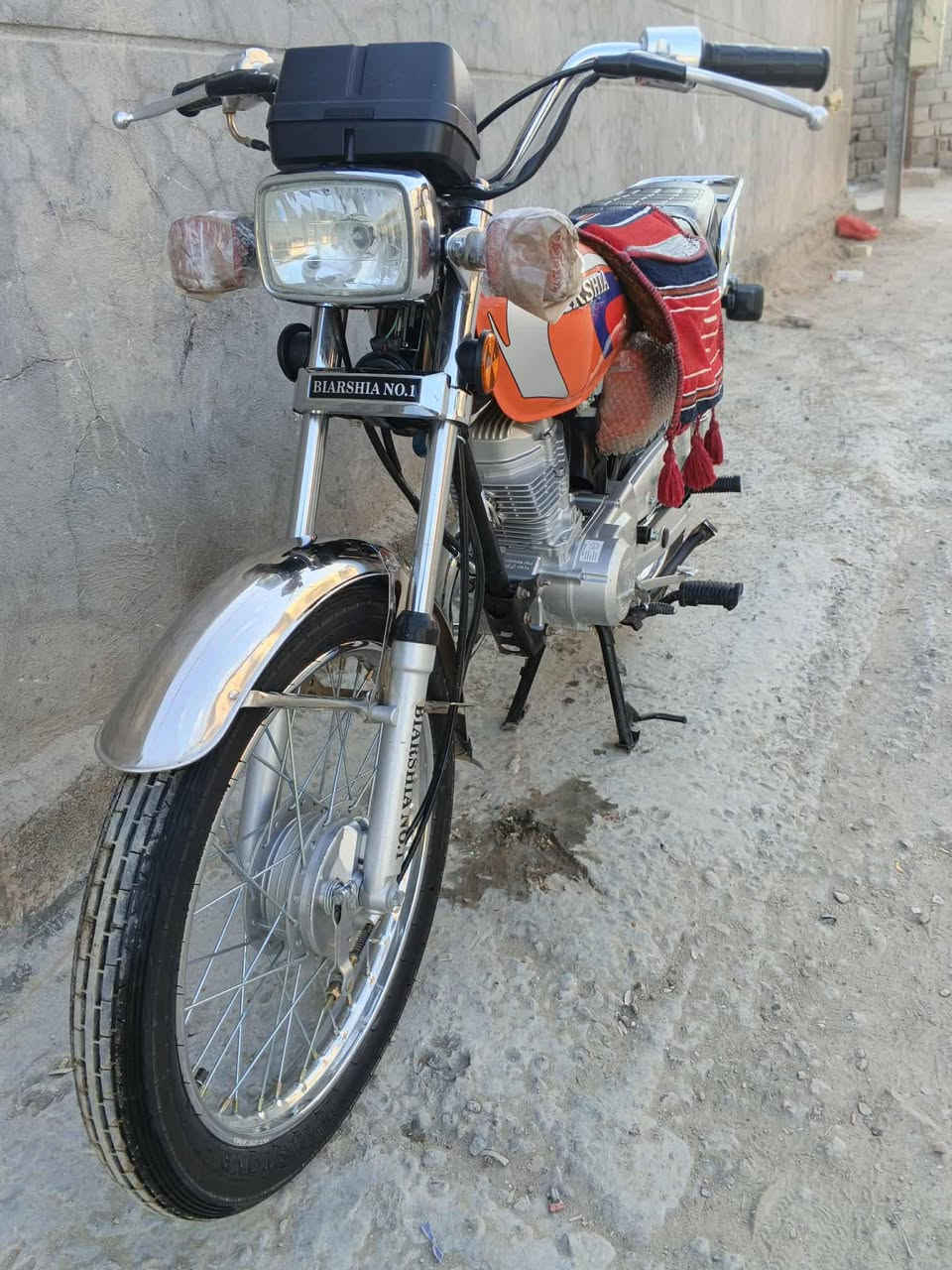 السلام عليكم دراجه اربعه كير ارشه موديل 26 الدراجه نضيفه شوفه عينك مكفوله من كلشي السعر 675 قفل🔒 المكان المسيب حي الجايد الرقم ***********
