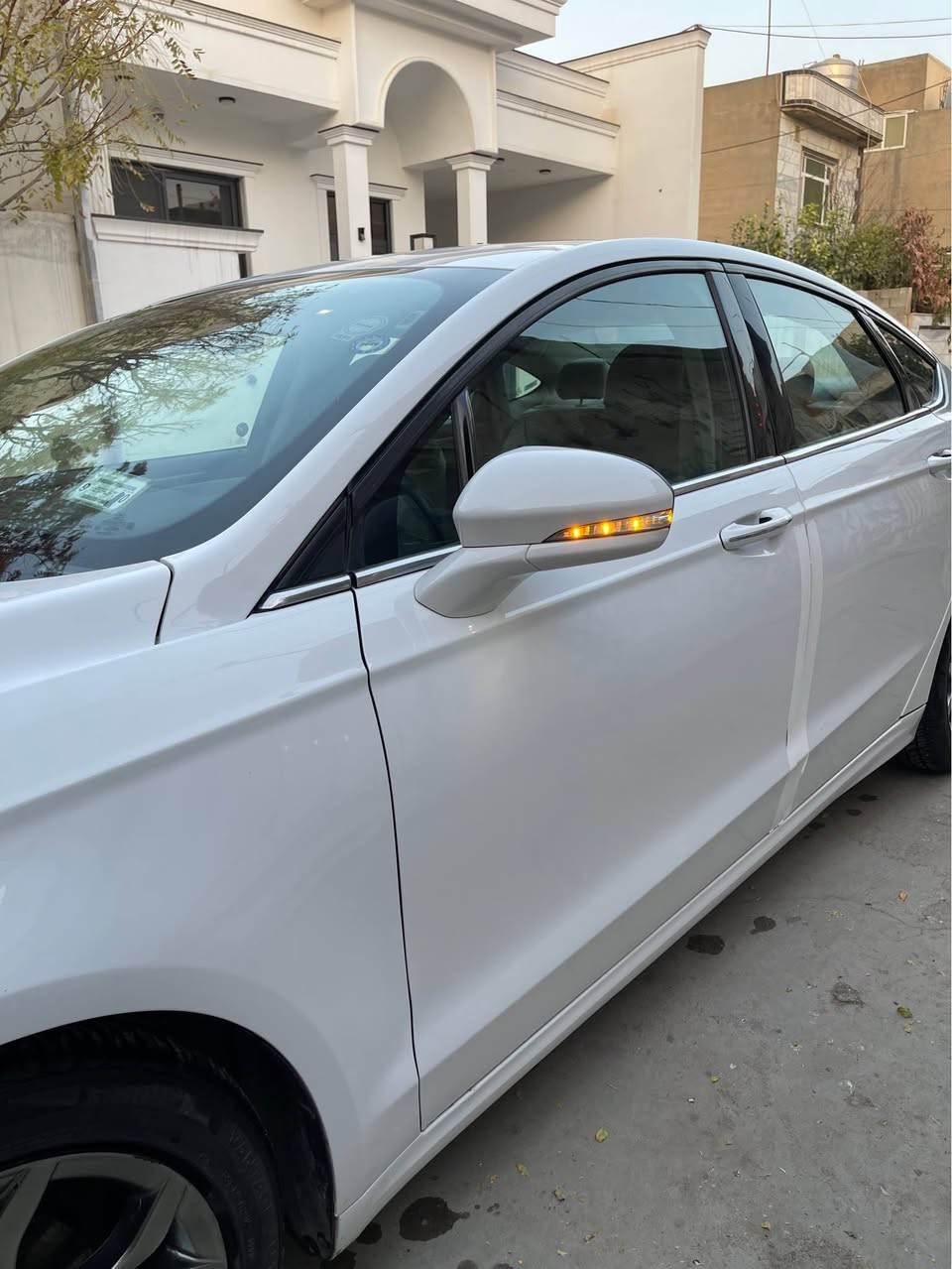 ford fusion ٢٠٢٠
١٥ تۆڕبۆ
مواسەفاتsel
کوشن هیتەر وجڵدو خەزن وناو زەرد
شەغال
راداری٣٦٠هەرچوارلا
خەتی جادە ئۆتۆستۆپ 
 تعدیل سورعە
کامل گاعیکراوە
بۆیاغ نیوچەمەلاغی دواوە لای سەیاق
دوو پارچە بەبیلاد گۆڕاوەڕەنگی خۆی
پێشکەپس پشتکەپس بەس ئارباگی یەک شانی تەقیوە
٦٢هەزار مایل ڕۆشتوە
بەناوی خۆمە تازە سەنەوی ڕەقمم نوێ کردۆتەوە 
SFA6P0CD5LR196290 ڕەقەم شاسی
هەتا٢٠٣١
گێڕو مەکینە بەشەرت نەکراوەتەوە
رۆنوشیتی هەمووی تازە گۆراوە
٢٥٠ مەسرەفی تێدابوو گەڵاێک بشکێنە
سعری ١٢٦
***********
‎شوێن ڕانیە رانية, السليمانية
