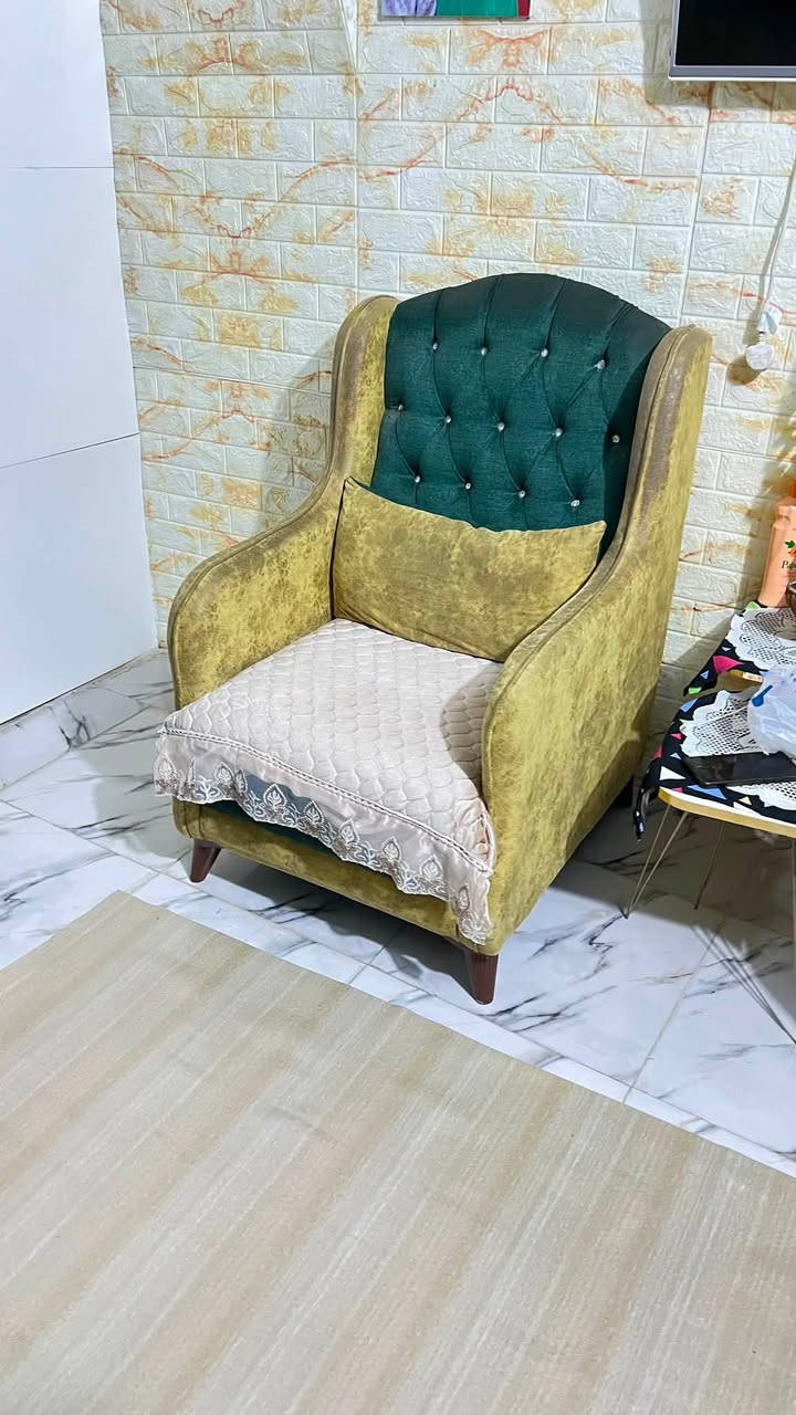 قنفات للبيع نظافه 80‎%‎
للستفسار خاص او على رقم الاهاتف 
***********
