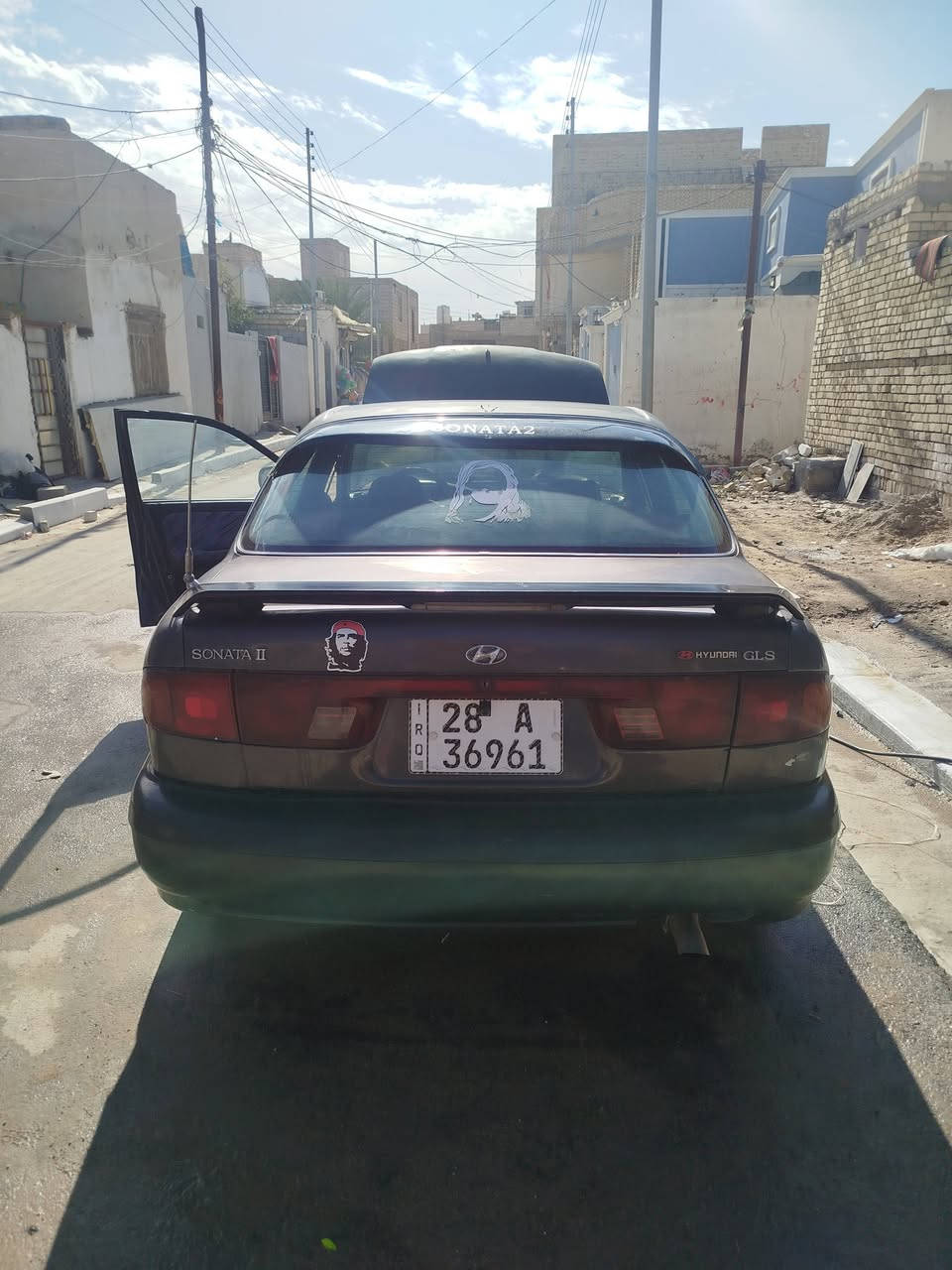 السلام عليكم  سوناتا تو محرك 2000 كير اوتماتيك رقم  نجف دولي  35وبها مجال باسمي مداور ثاني يوم رقم الهاتف ***********
