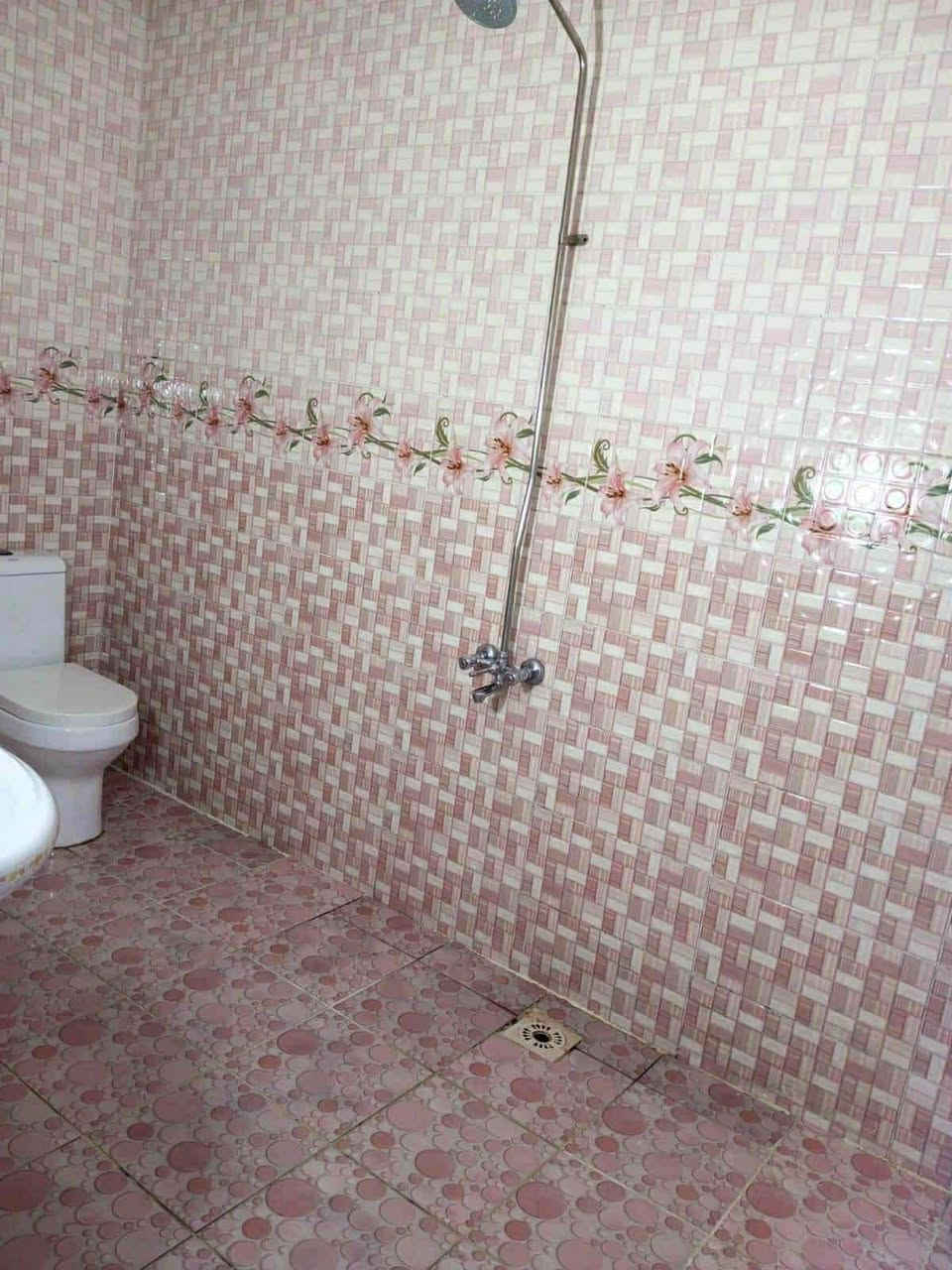 دار للايجار طابق ثاني مساحه 100متر غرفه نوم استقبال ومطبخ وصحيات 
ايجار 200الف قفل 
عنوان حي الواسطي خلف جامع خليل الرحمن 
للاستفسار الاتصال 
***********
