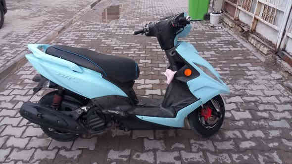 سلام عليكم دراجه جيتي أر للبيع دراجه كلشي كامل بيها مناقصها شي عنوني بغداد الدوره السعر 600وبيها مجال 

رقم الهاتف ***********
