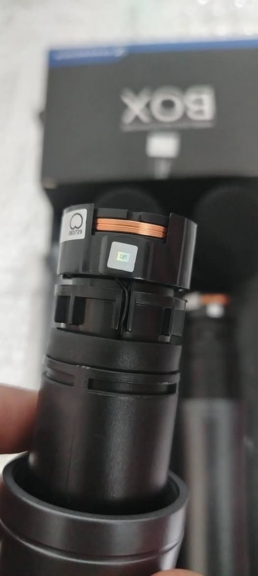 السلام عليكم ورحمة الله وبركاتة خدام الحسين توفرن مايكات لاسلكي باله جديد بكارتونته وجيسه مامستعملات من شركة Sennheiser دبل مايك  الجيل 3 أمريكي مصنع لولاية كنده مع مايكات لاسلكي من شركة PHENYX PRO امتياز الماني اصلي دبل مايك اي استفسار هذه رقمي *********** اخوكم وخادمكم ملا عصام الكربلائي
