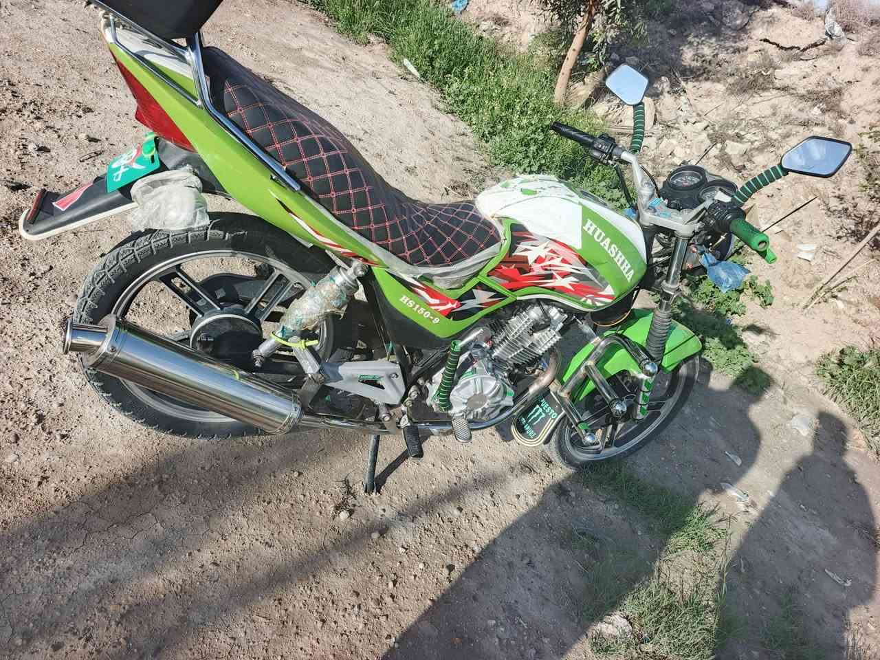 هيوشه. 22 دراجه خير من الله ومابيها كل نقص دشبول واكف بس يرادله واير فقط دراجه كلها شغاله ومابيها كل نقص وياها 3 اوراق. سعرها 775 وبيها مجال مكاني شارع 40
***********
