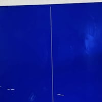 منضدة كرة طاولة للبيع المنضدة بحالة جيدة بشكل عام، لكن بيها 3 أرجل مشل...