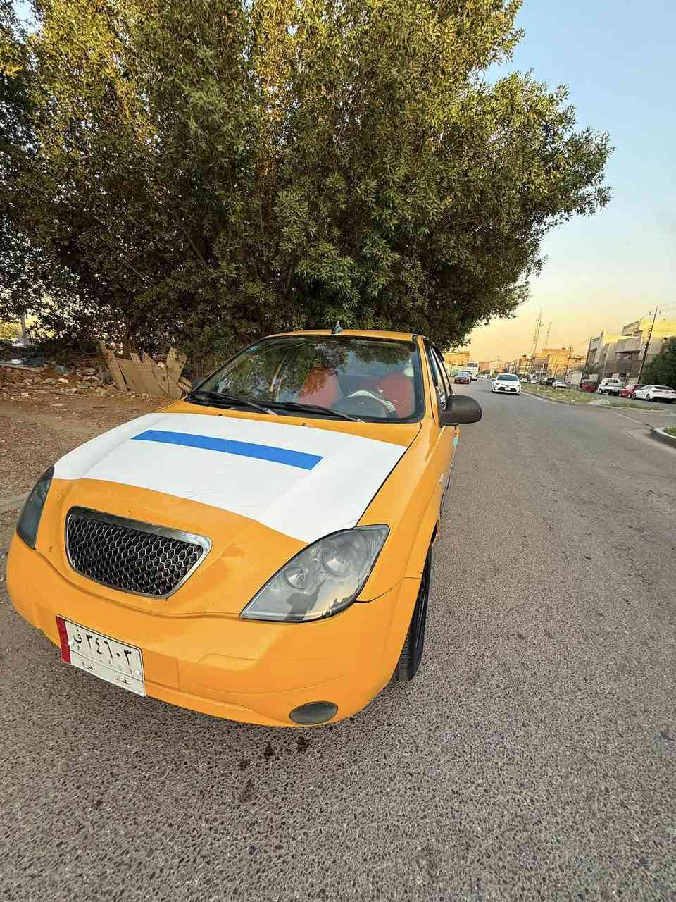 طيبه 2016سياره بدون ضربه بيها صبغ هلال خلفي جهة السايق فقط شواصيها بلاديه تبريد يشتغل مكينه بيها خيط تبخير كير كامل صدرها جديد ناعمه سياره تخم تاير سلف والباتري جدد مكانها بغداد الحريه معروضه ب38وبيها مجال ***********
