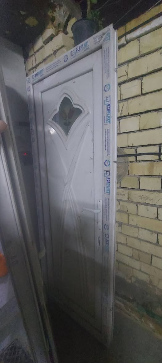 السلام عليكم عندي بيبان العدد ٤٥ باب اذا واحد ياخذهن شلع اساهله بيهن ***********
