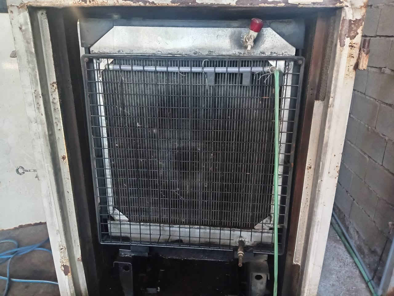 مولد كمنز ١٠٢ كاتم اصل ١٢٥ kv بحاله ممتازه السعر ٥٥$الاتصال على الرقم ***********
