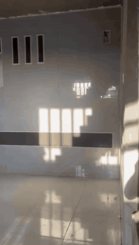 خلفه سراميك جدران ارضي الاواح مرمر كرنيت شغل درجه اولى متفرغ حاليآ شرط استلام المهندس ***********
