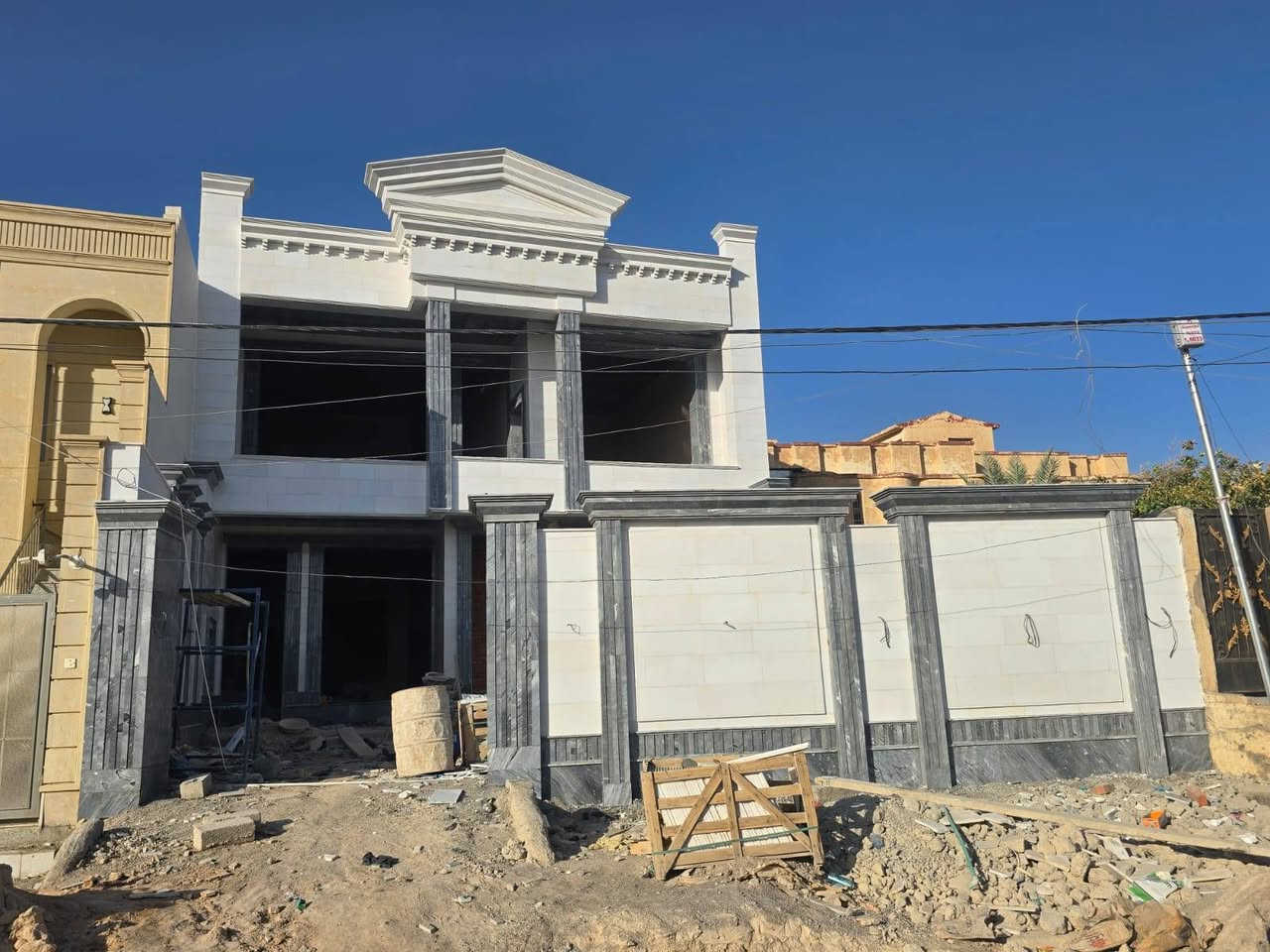 كادر من الموصل  تغليف واجهات حجر مرمر استلام مهندس تصميم وتنفيذ
للتواصل *********** واتساب
